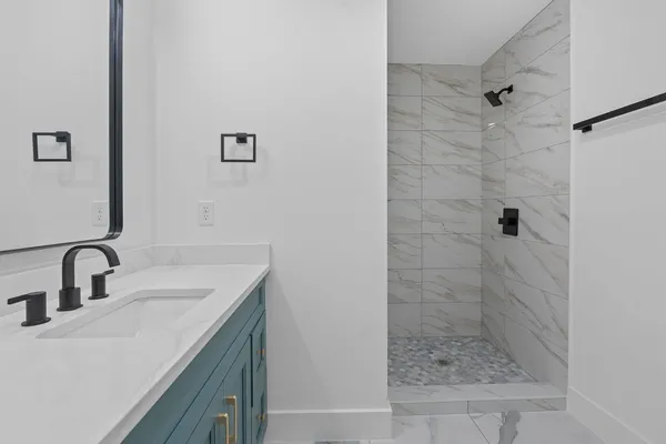 $325,000 | 143 Onini Court, Bastrop, TX 78602