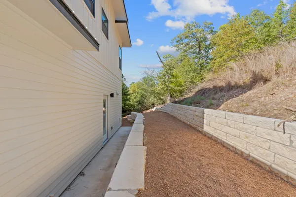 $325,000 | 143 Onini Court, Bastrop, TX 78602