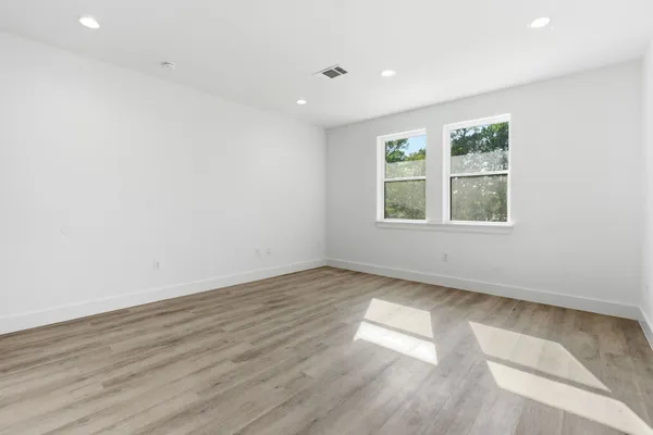 $325,000 | 143 Onini Court, Bastrop, TX 78602