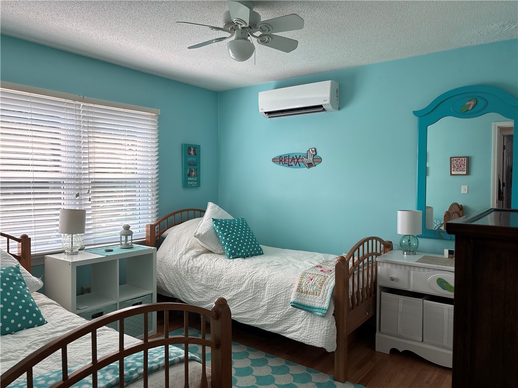 28 Mast Court Middletown, RI 02842 - Photo 19 of 36