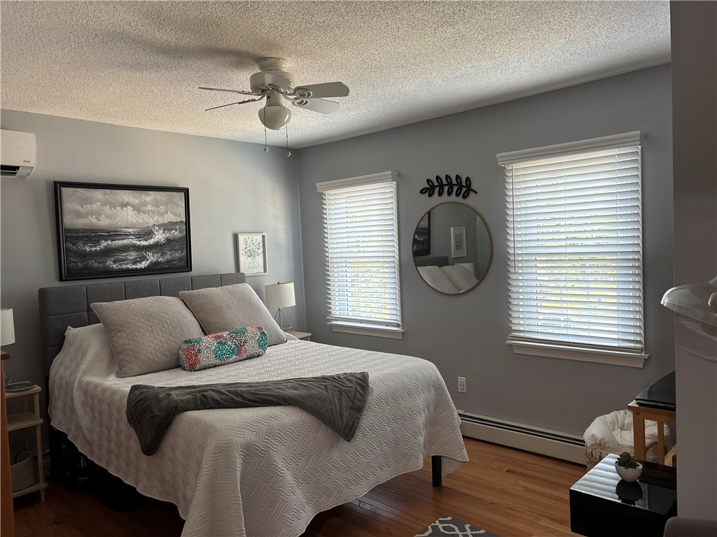 28 Mast Court Middletown, RI 02842 - Photo 22 of 36