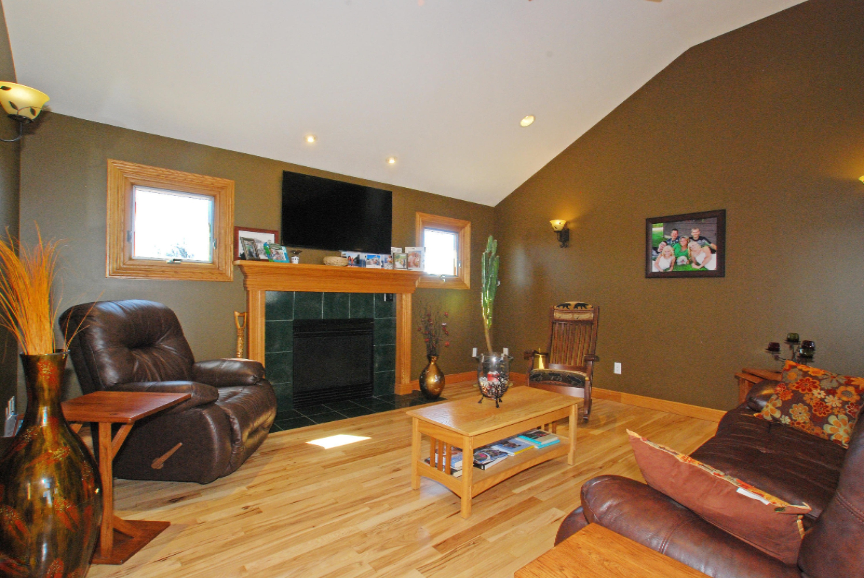 4706 Fillmore Street Jenison, MI 49428 - Photo 8 of 21 LR.jpg
