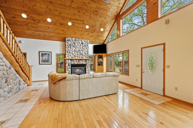 $525,000 | 930 Highway 65, Mora, MN 55051