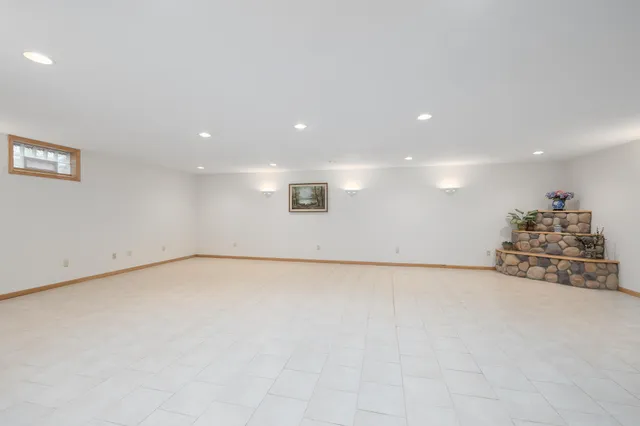 $525,000 | 930 Highway 65, Mora, MN 55051