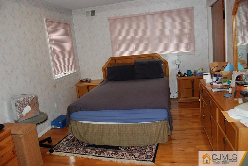 4 Celler Road Edison, NJ 08817 - Photo 9 of 12 Gallery Image 9
