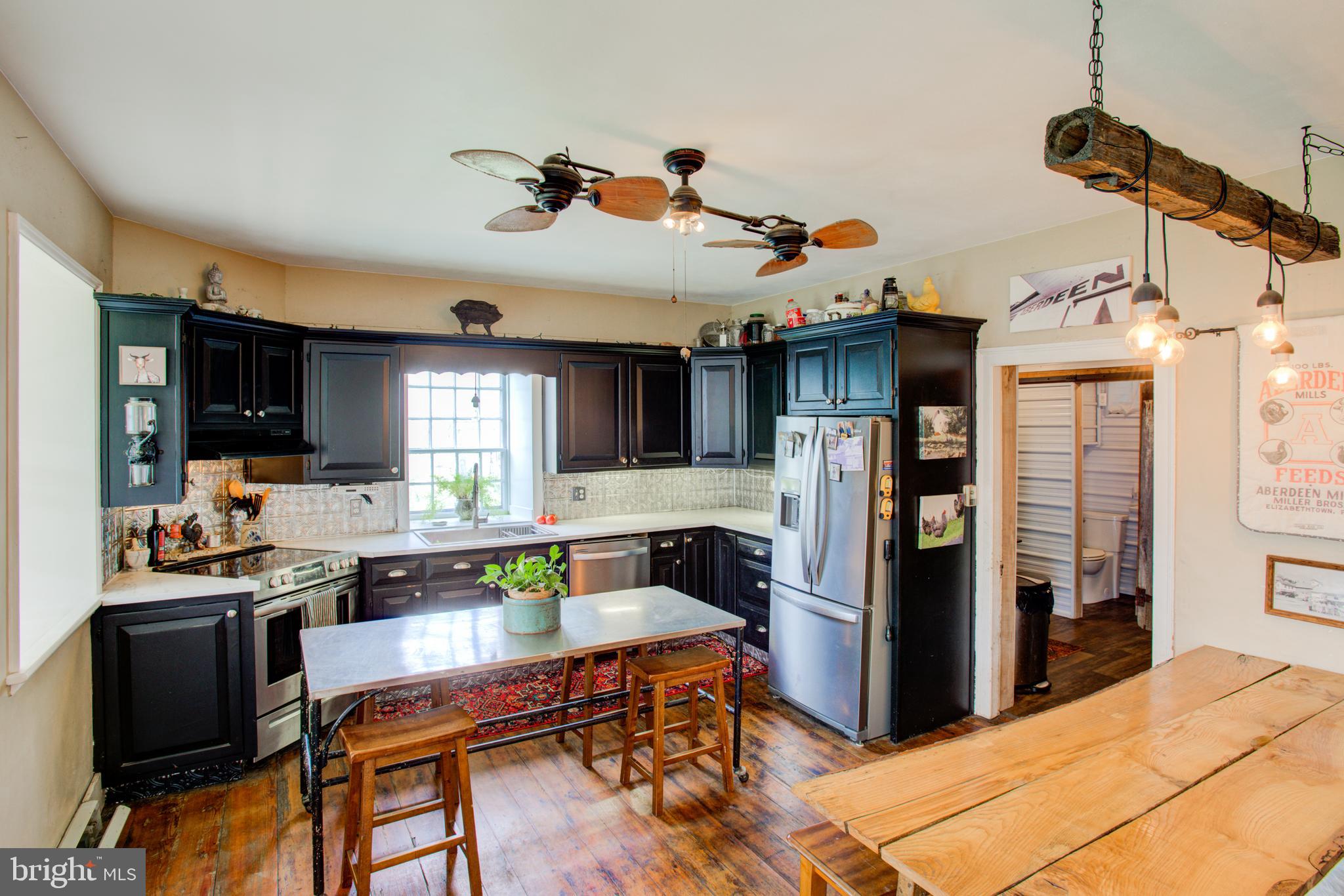 2405 Mill Road Elizabethtown, PA 17022 - Photo 8 of 92 Main House Kitchen