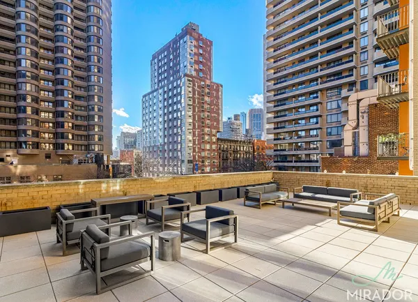 $4,600 | 330 East 39th Street, Unit 31G | Murray Hill