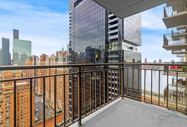 $4,600 | 330 East 39th Street, Unit 31G | Murray Hill