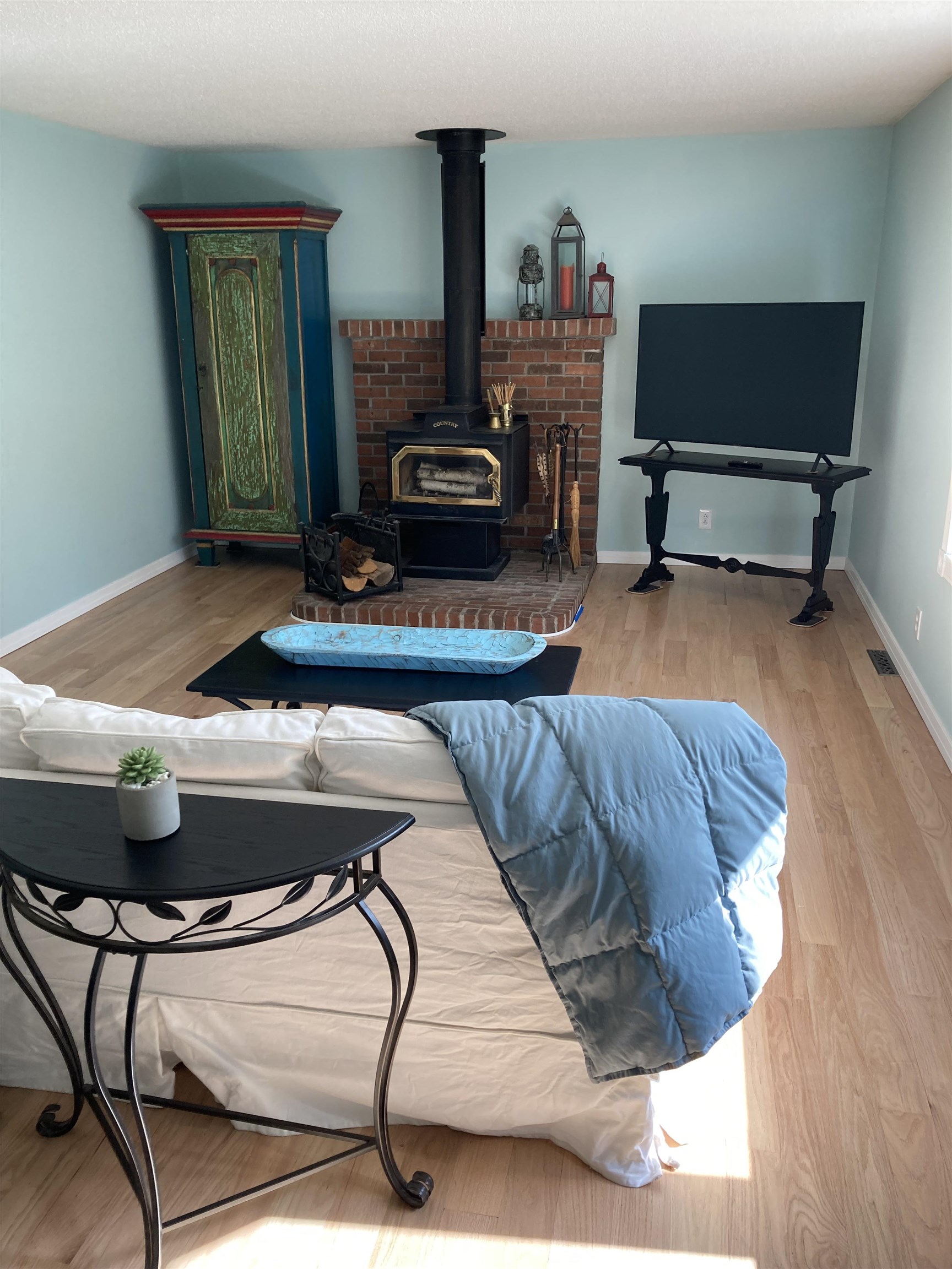6783 Cram Road Williamsburg, MI 49690 - Photo 6 of 33 1912807-6.JPG