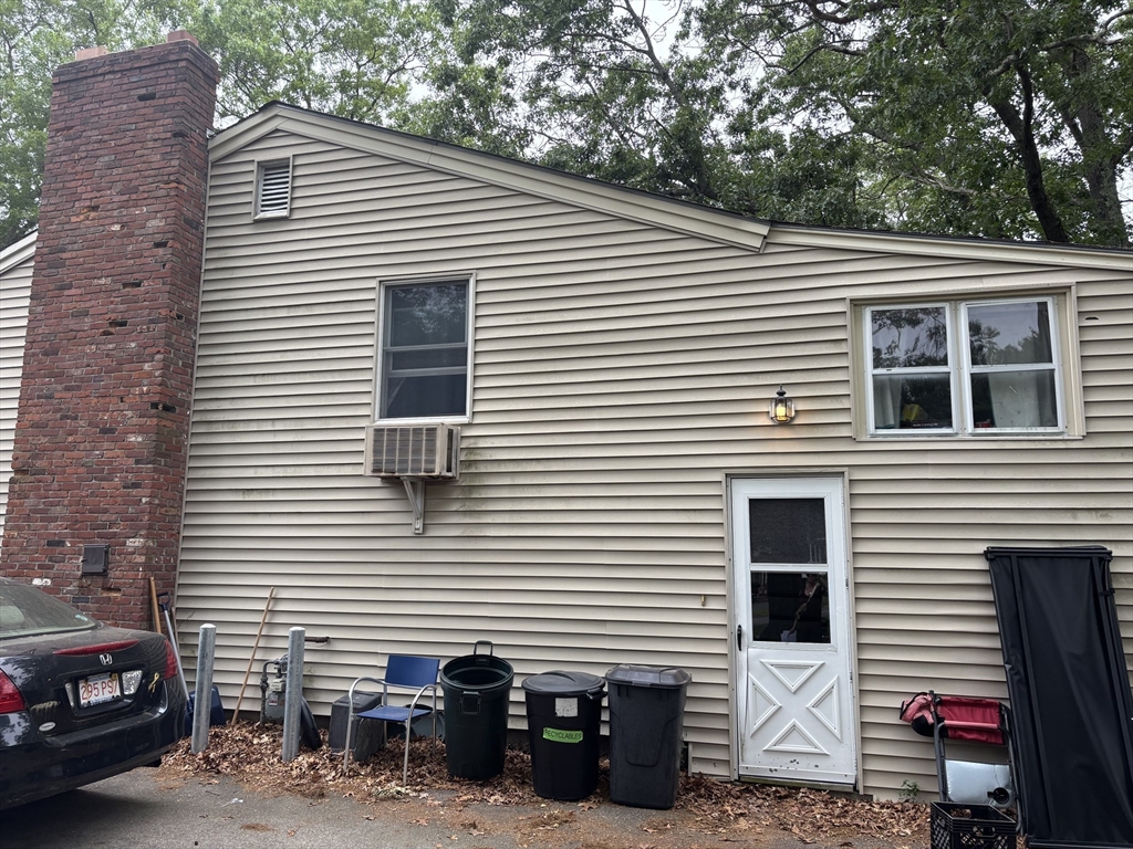 607 Turnpike Street Stoughton, MA 02072 - Photo 3 of 4