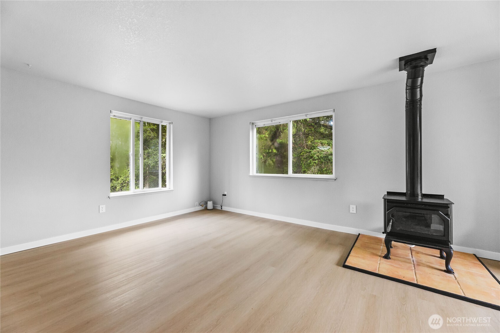 60 East Olyview Road Grapeview, WA 98546 - Photo 9 of 25 Gallery Image 9