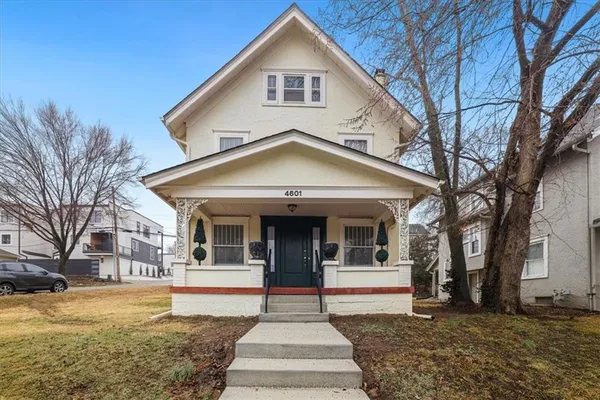 $345,000 | 4601 State Line Road, Kansas City, MO 64112