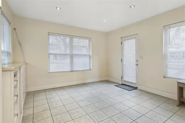 $345,000 | 4601 State Line Road, Kansas City, MO 64112