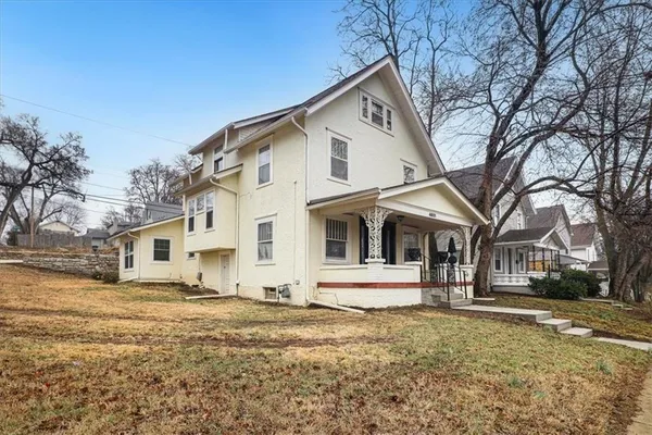 $345,000 | 4601 State Line Road, Kansas City, MO 64112