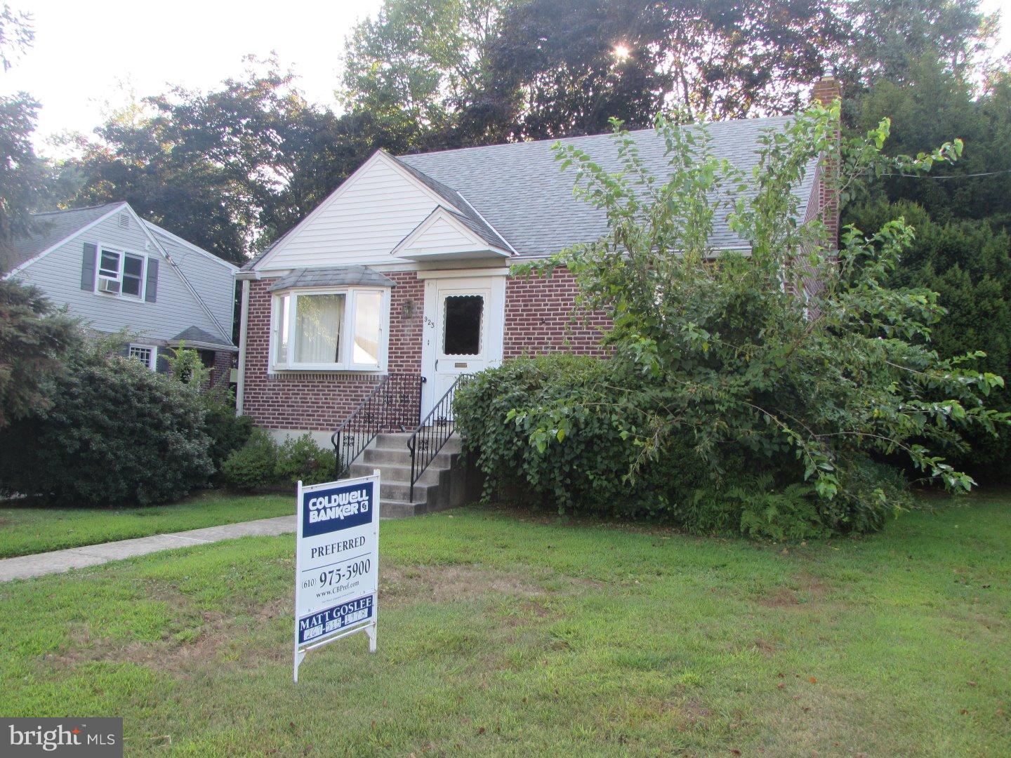 923 Village Road Folsom, PA 19033 - Photo 2 of 23 Gallery Image 2