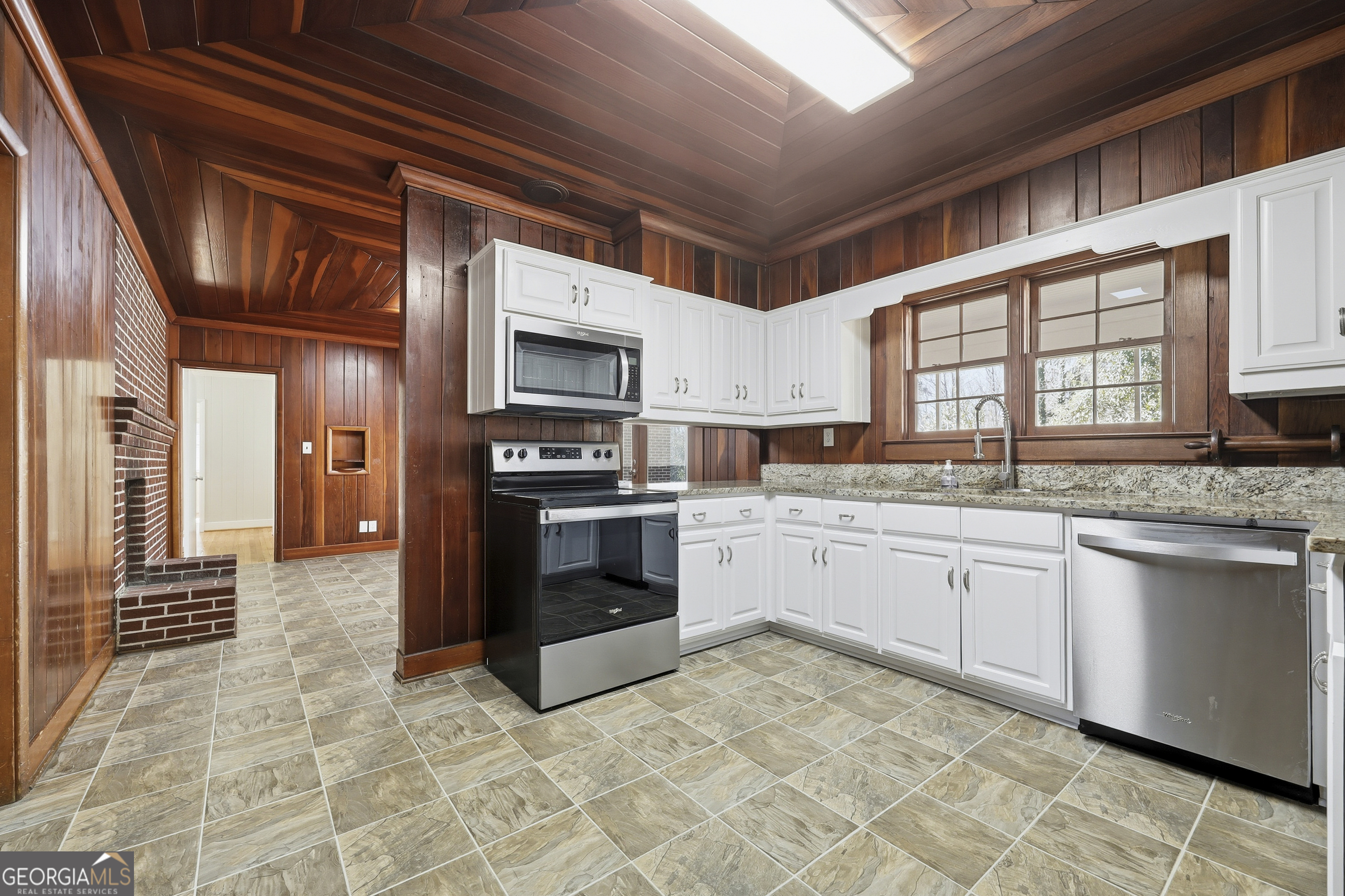 88 West New Street Winder, GA 30680 - Photo 11 of 59