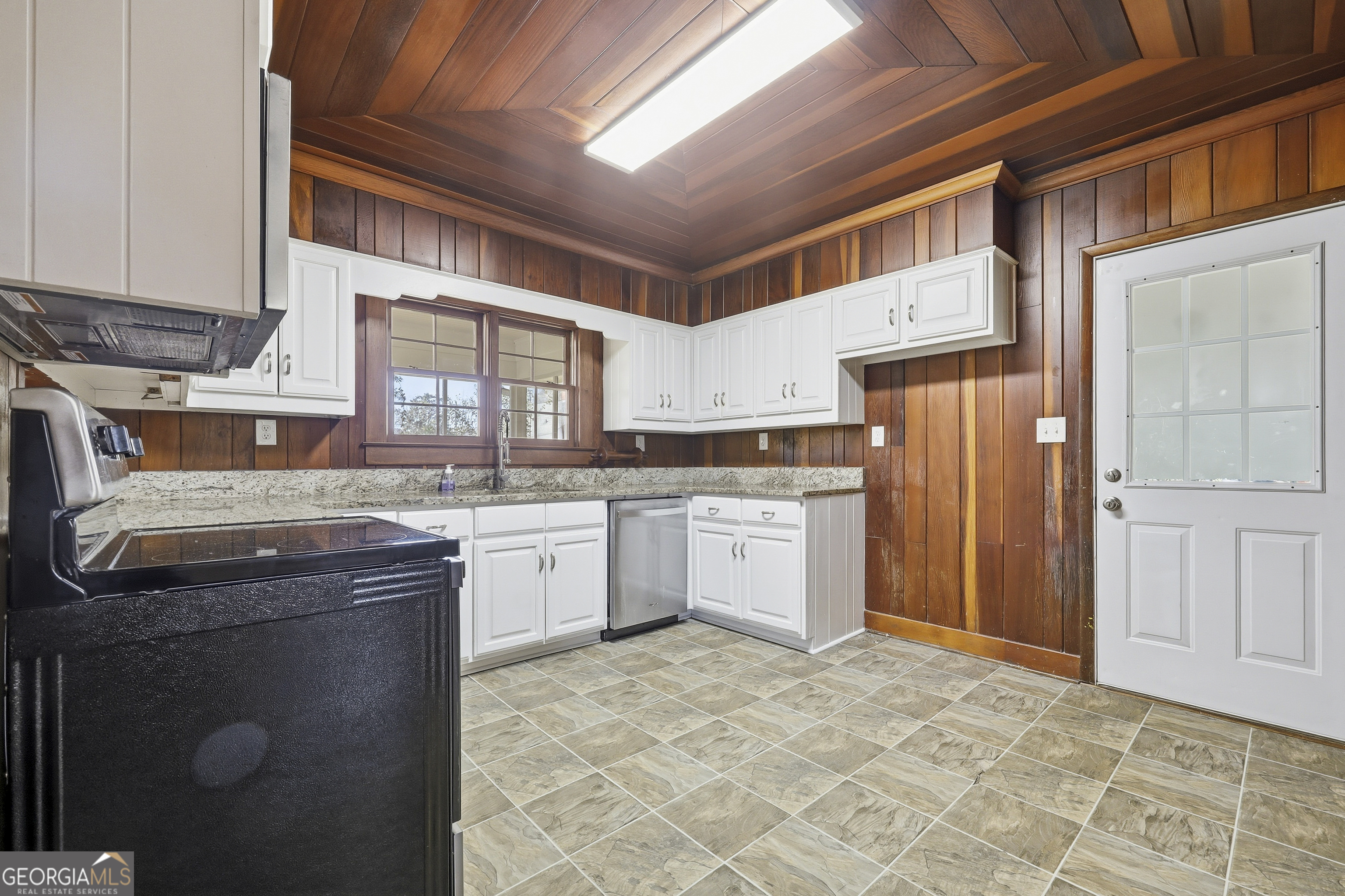 88 West New Street Winder, GA 30680 - Photo 10 of 59