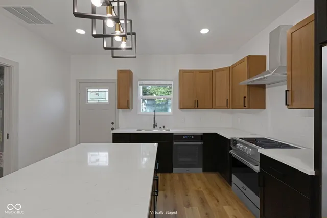 $1,850 | 35 South Bradley Avenue, Indianapolis, IN 46201