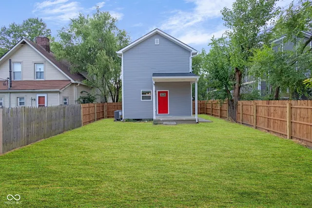 $1,850 | 35 South Bradley Avenue, Indianapolis, IN 46201