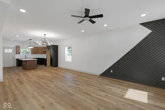 $1,850 | 35 South Bradley Avenue, Indianapolis, IN 46201