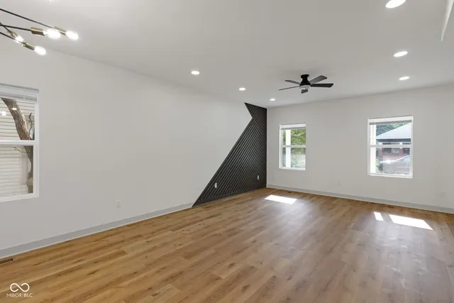 $1,850 | 35 South Bradley Avenue, Indianapolis, IN 46201