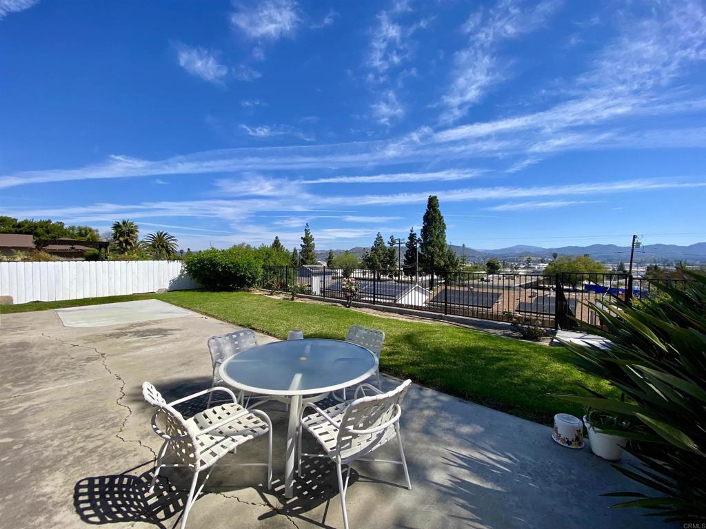 1245 Eastside Road El Cajon, CA 92020 - Photo 6 of 13