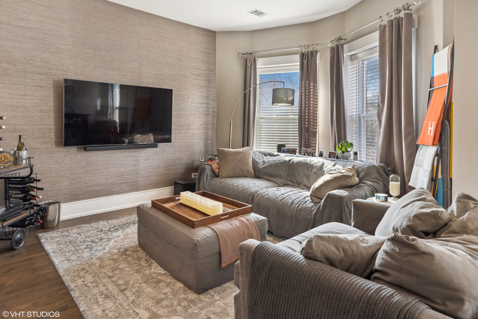 4631 North Racine Avenue, Unit 3S Chicago, IL 60640 - Photo 2 of 14 Gallery Image 2