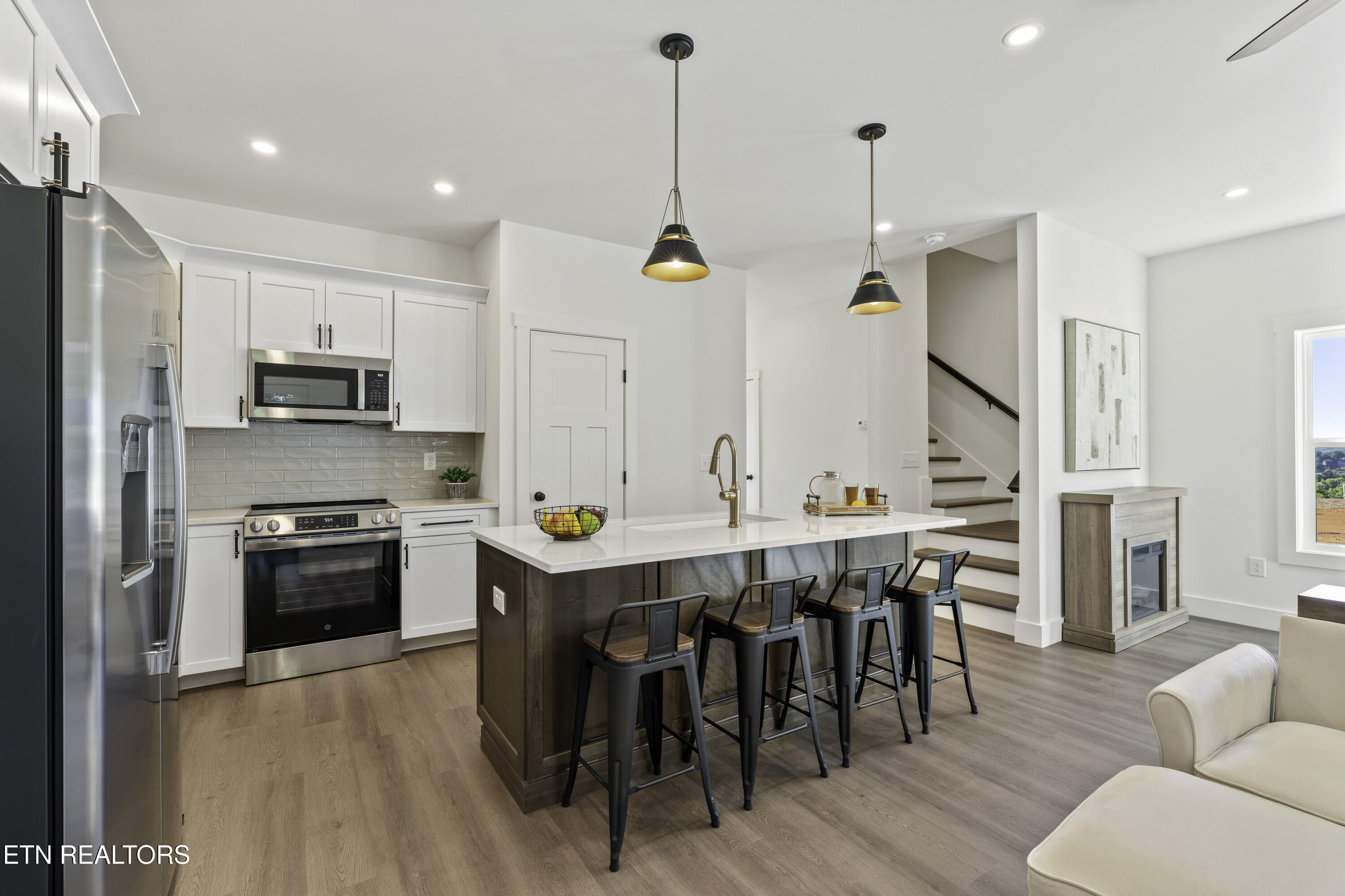 1335 Grace Ridge Drive Sevierville, TN 37862 - Photo 21 of 53 Kitchen
