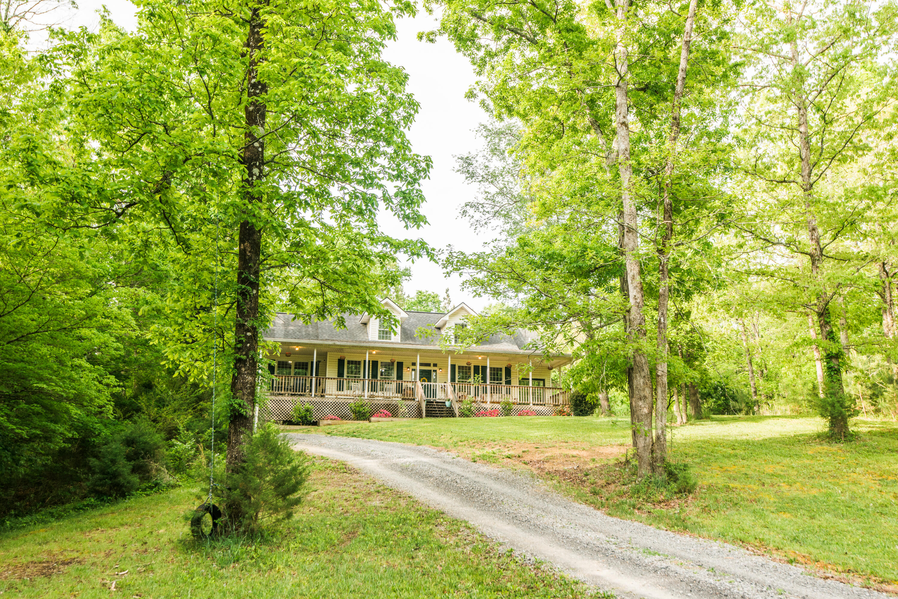 2050 Riverdale Road Northeast Dalton, GA 30721 - Photo 8 of 84 2050RiverdaleRd-8
