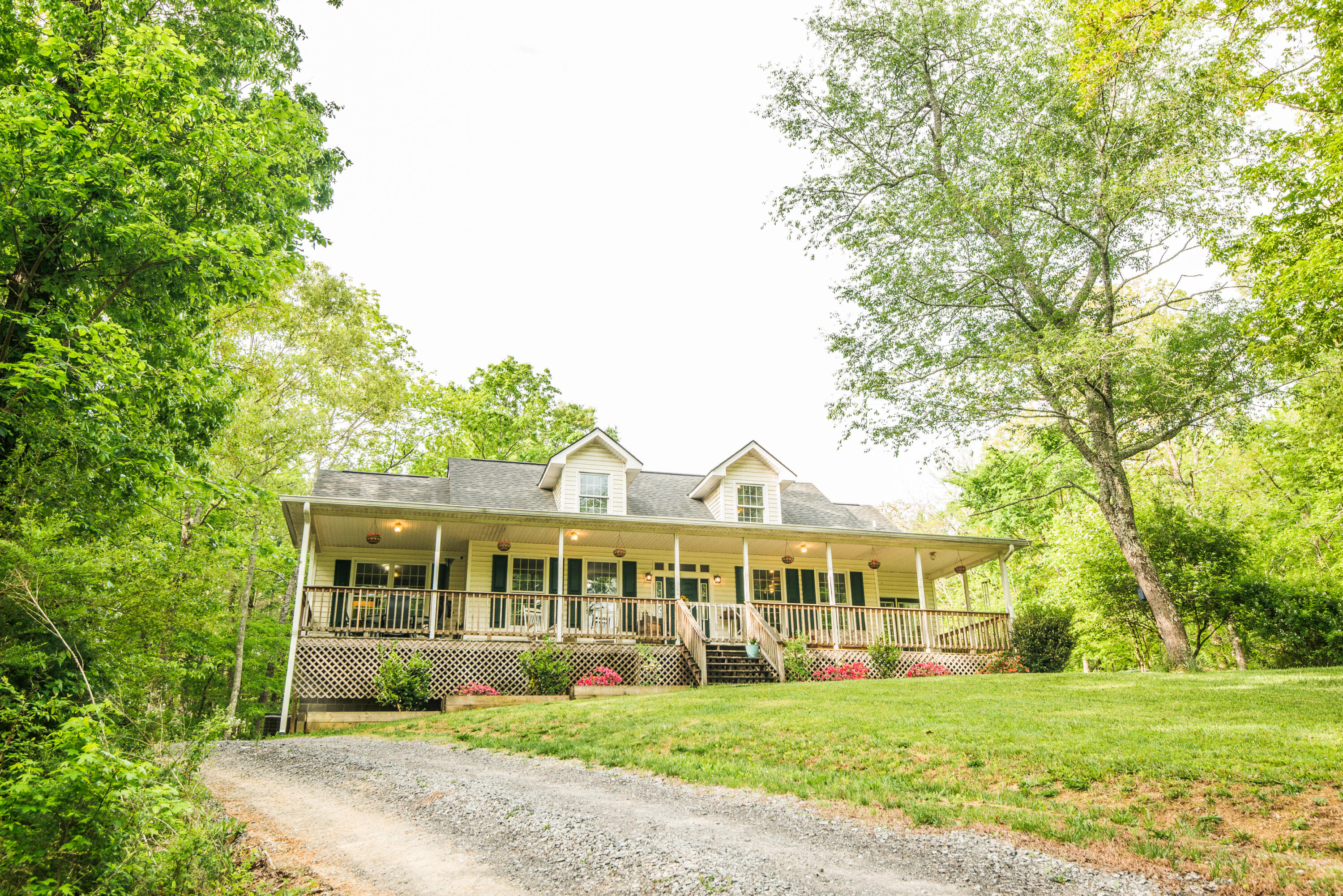 2050 Riverdale Road Northeast Dalton, GA 30721 - Photo 10 of 84 2050RiverdaleRd-10