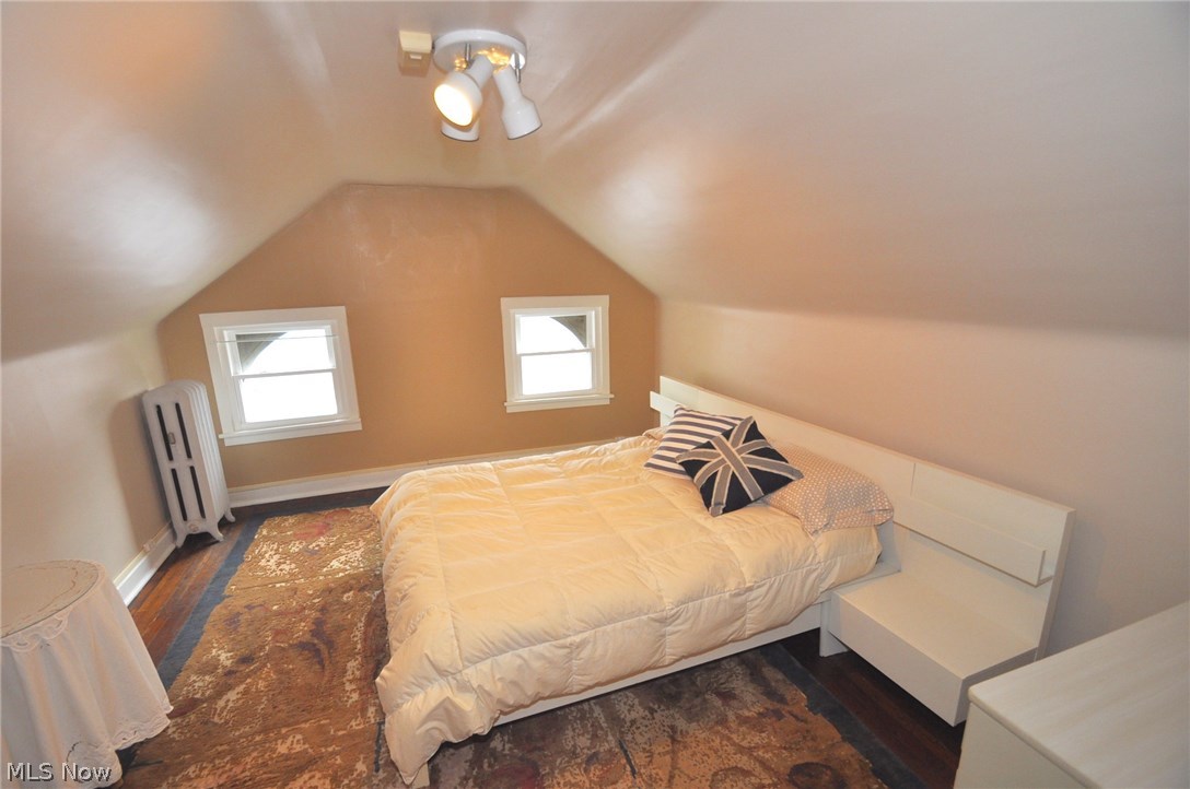 2991 Yorkshire Road Cleveland, OH 44118 - Photo 20 of 25 Gallery Image 20