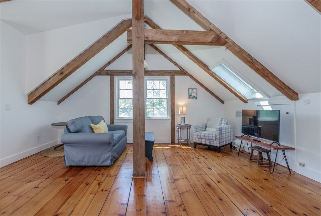 442 Horseneck Road Westport, MA 02790 - Photo 24 of 38