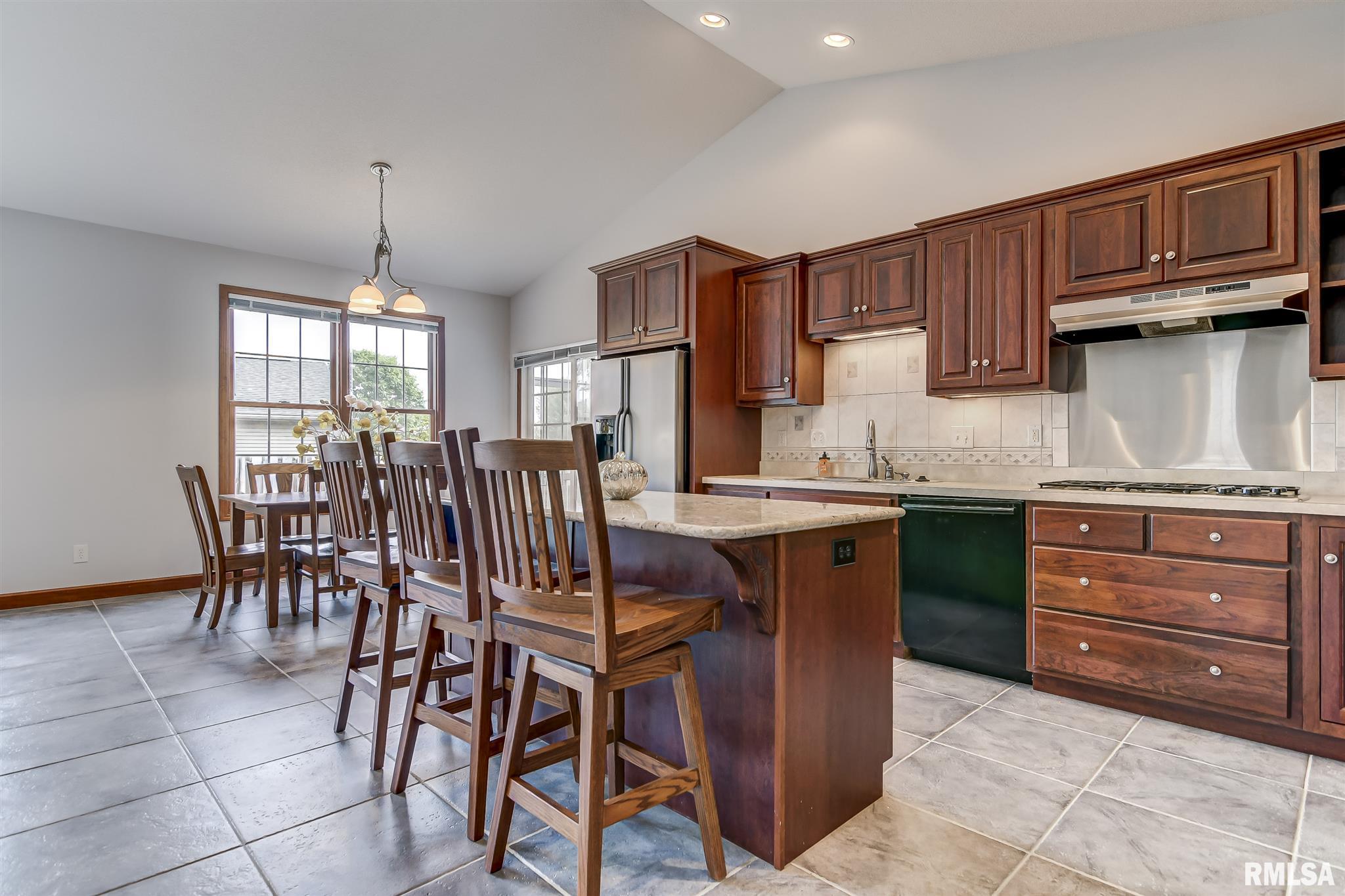 3004 Markwood Lane Springfield, IL 62712 - Photo 11 of 44 Gallery Image 11