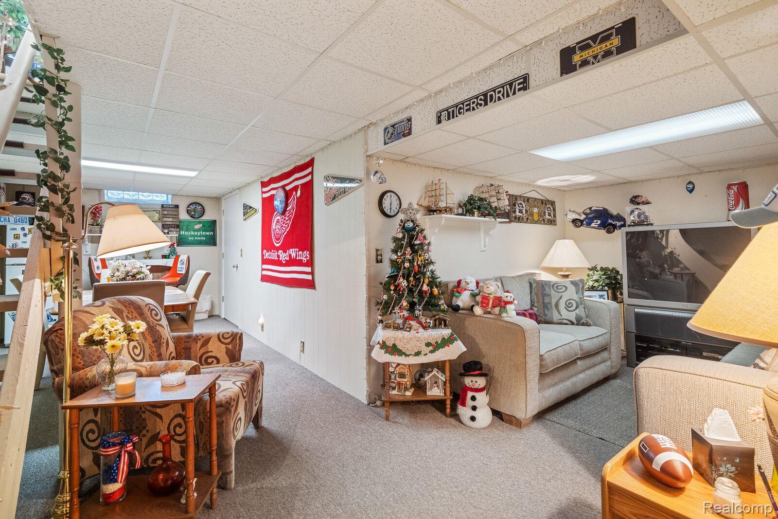 24977 Greenhill Road Warren, MI 48091 - Photo 22 of 30 Gallery Image 22