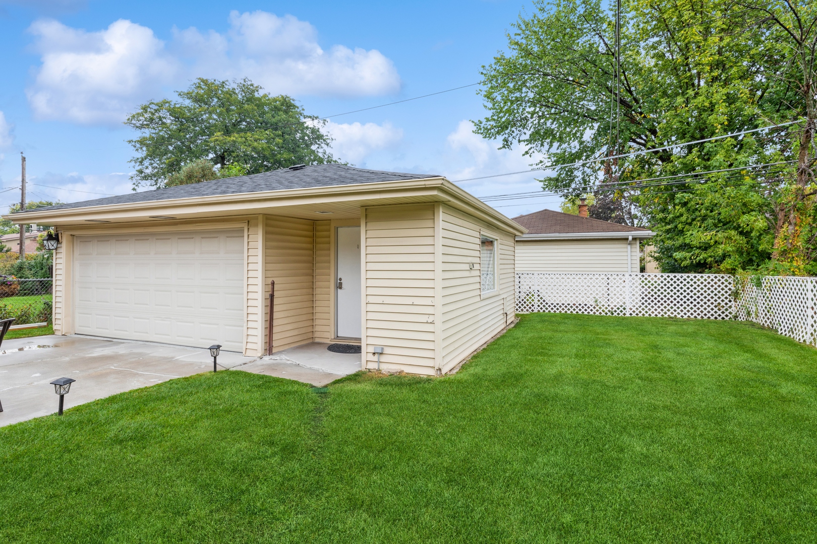 1409 Lahon Street Park Ridge, IL 60068 - Photo 17 of 21 a front view of house with a garden