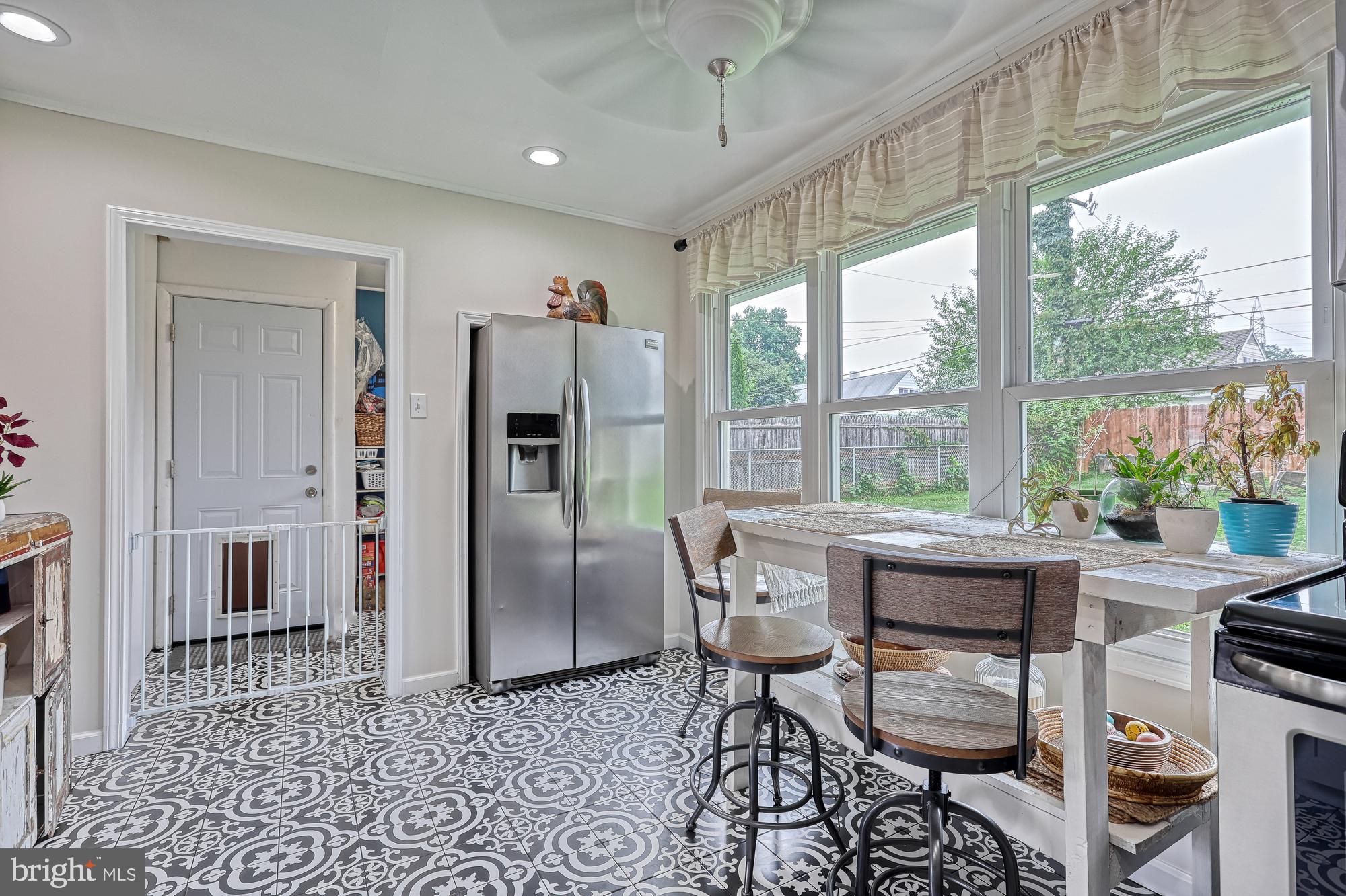 1205 Continental Road York, PA 17404 - Photo 12 of 33 Gallery Image 12