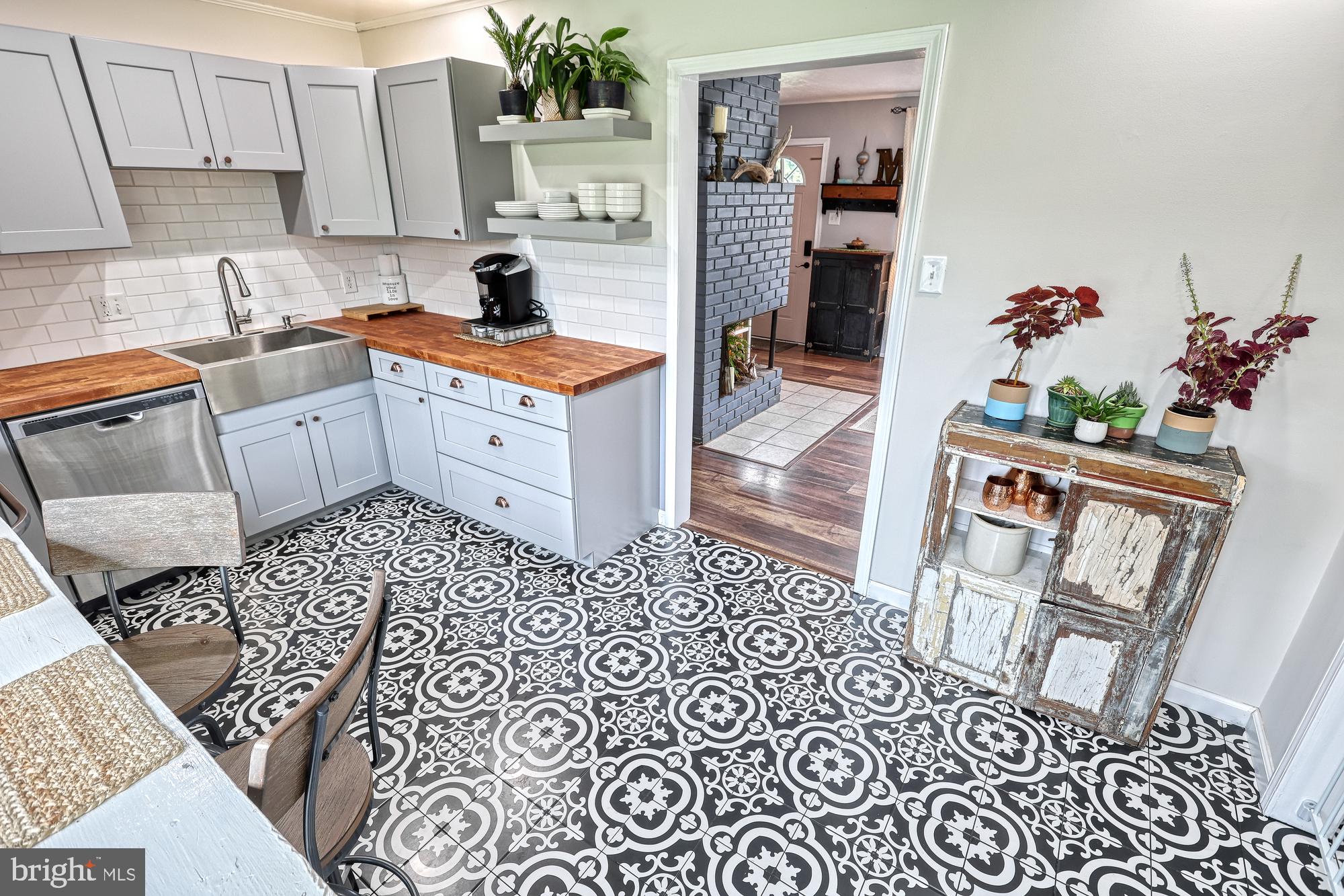 1205 Continental Road York, PA 17404 - Photo 13 of 33 Gallery Image 13