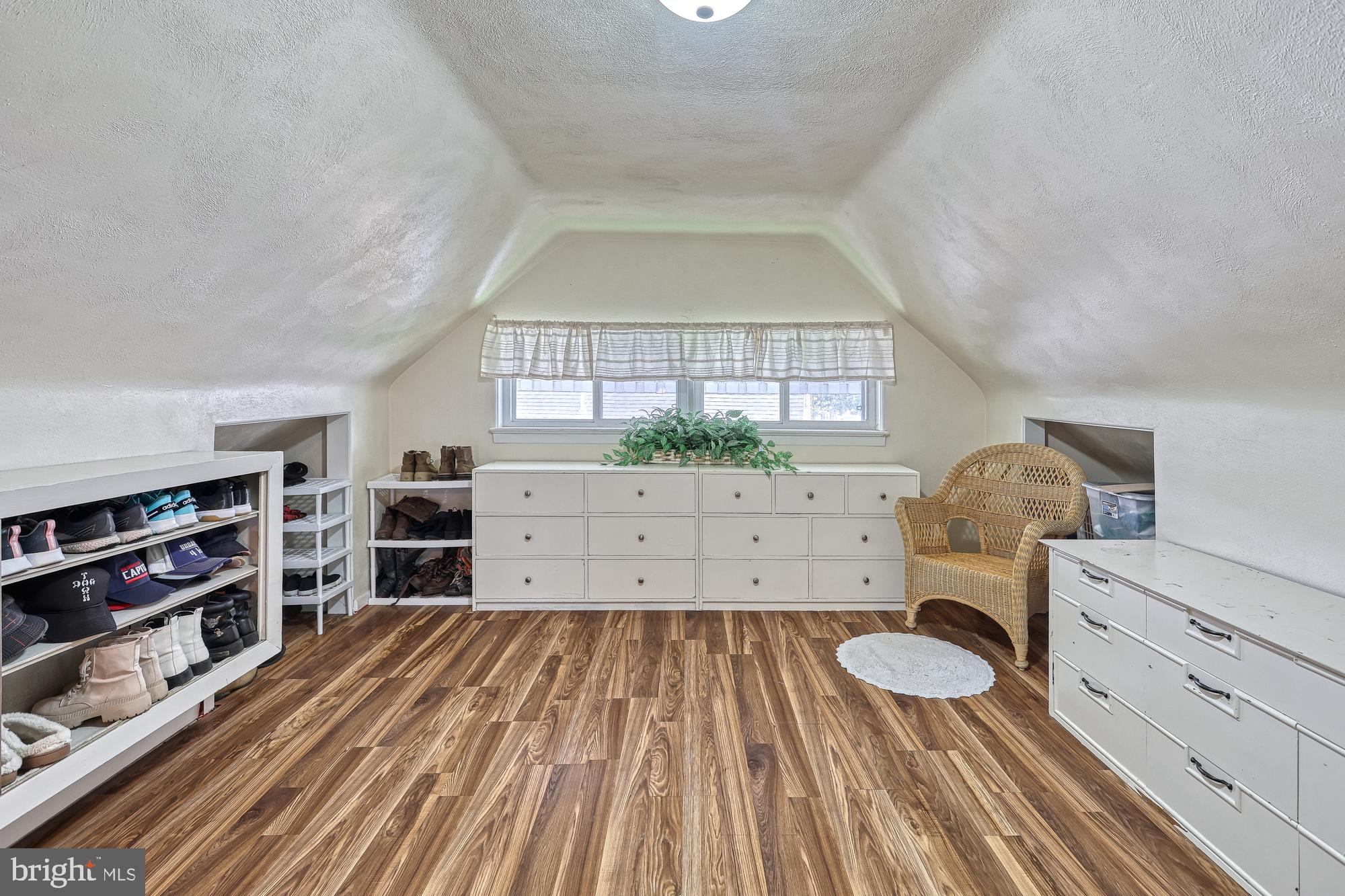 1205 Continental Road York, PA 17404 - Photo 19 of 33 Gallery Image 19