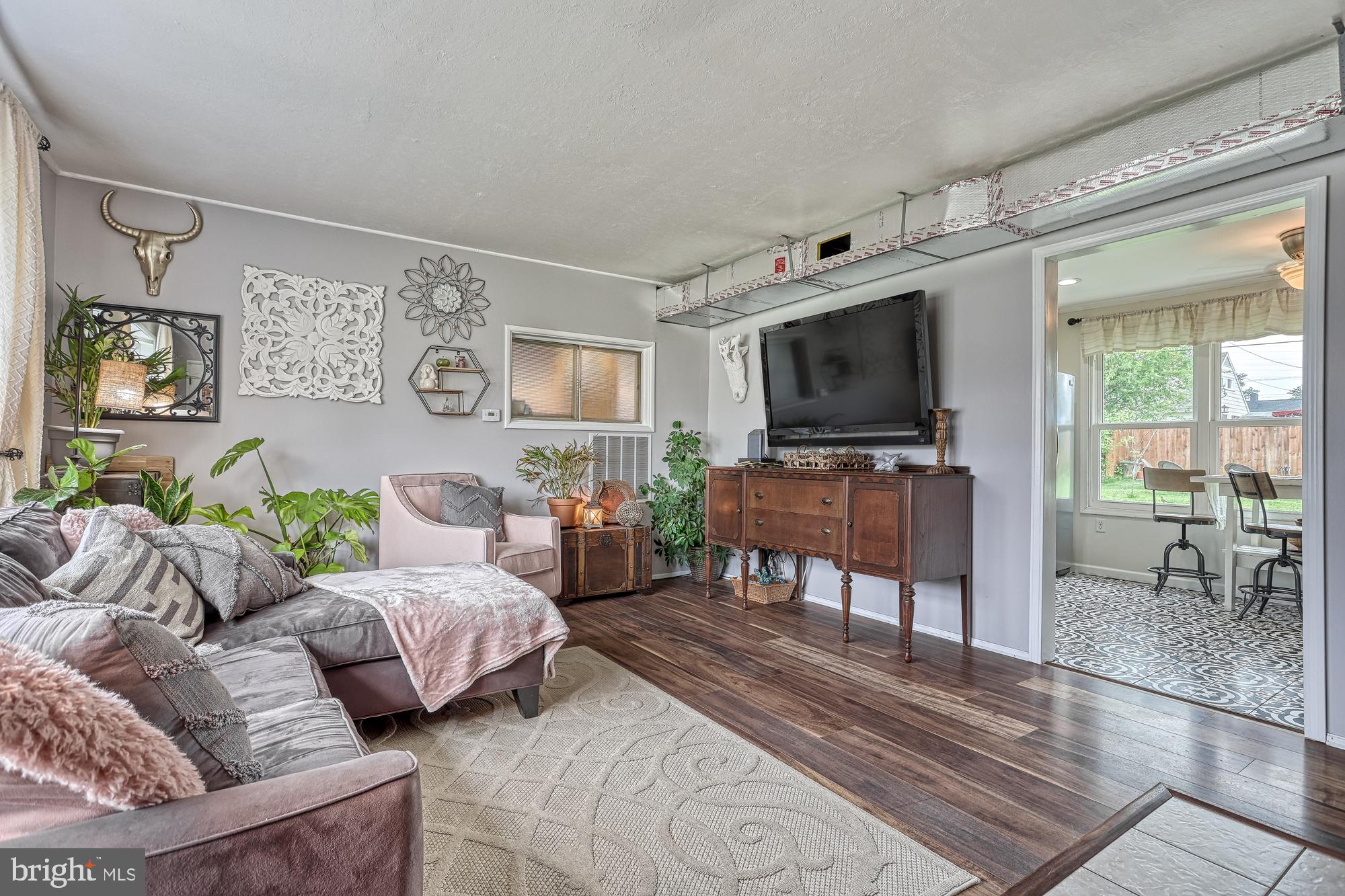 1205 Continental Road York, PA 17404 - Photo 5 of 33 Gallery Image 5