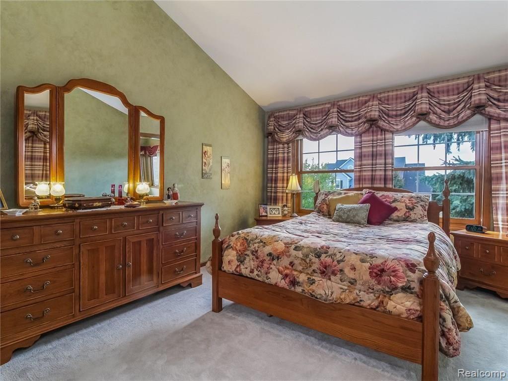 4197 Bold Meadows Rochester, MI 48306 - Photo 31 of 60 031-4745744-medium4x3.jpg