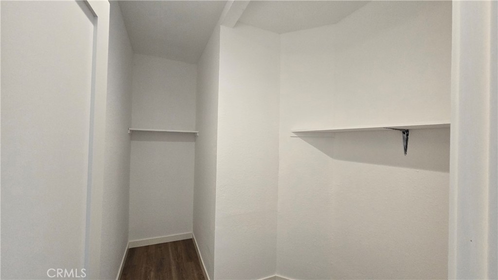 973 North Pk Circle Long Beach, CA 90813 - Photo 3 of 8 a view of bathroom