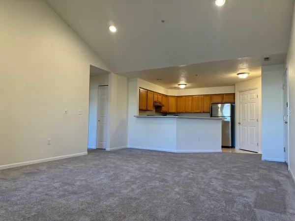$1,950 | 1567 Weatherstone Drive, Ann Arbor, MI 48108