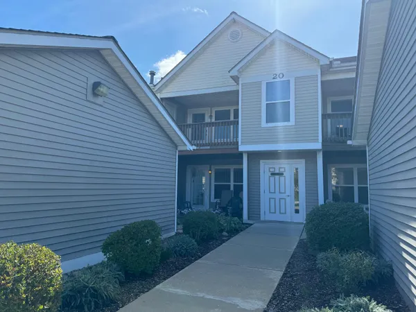 $1,950 | 1567 Weatherstone Drive, Ann Arbor, MI 48108