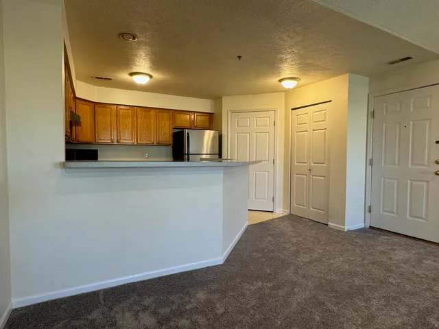 $1,995 | 1567 Weatherstone Drive, Ann Arbor, MI 48108