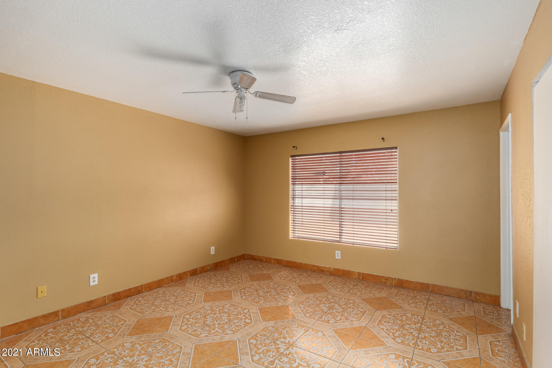 7027 West Ocotillo Road Glendale, AZ 85303 - Photo 14 of 15 0014-Ocotillo 14