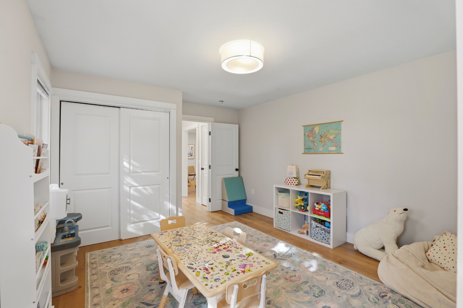 18 Pine Tree Road Nantucket, MA 02554 - Photo 10 of 27