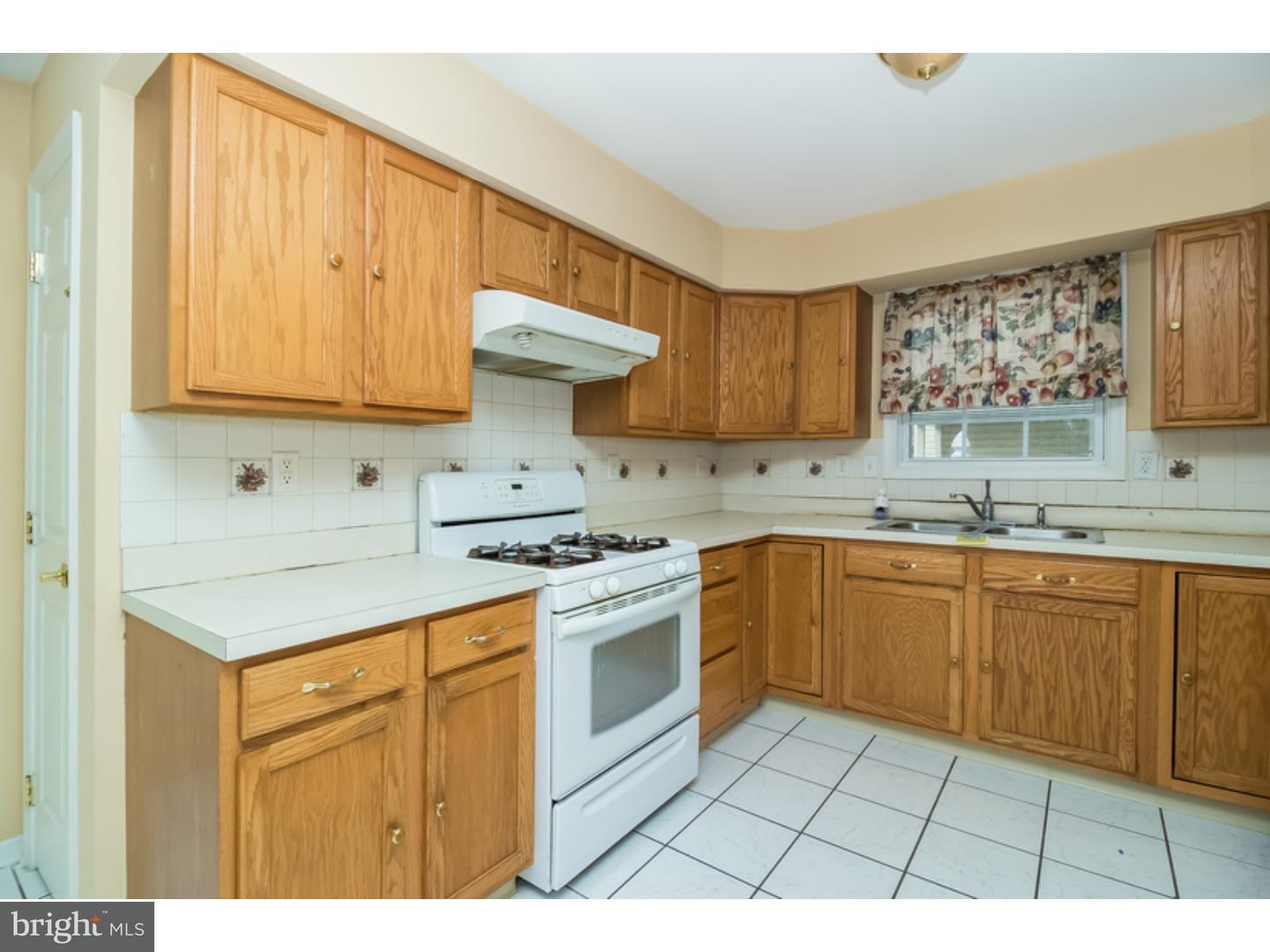 702 Stokes Street Riverside, NJ 08075 - Photo 13 of 25