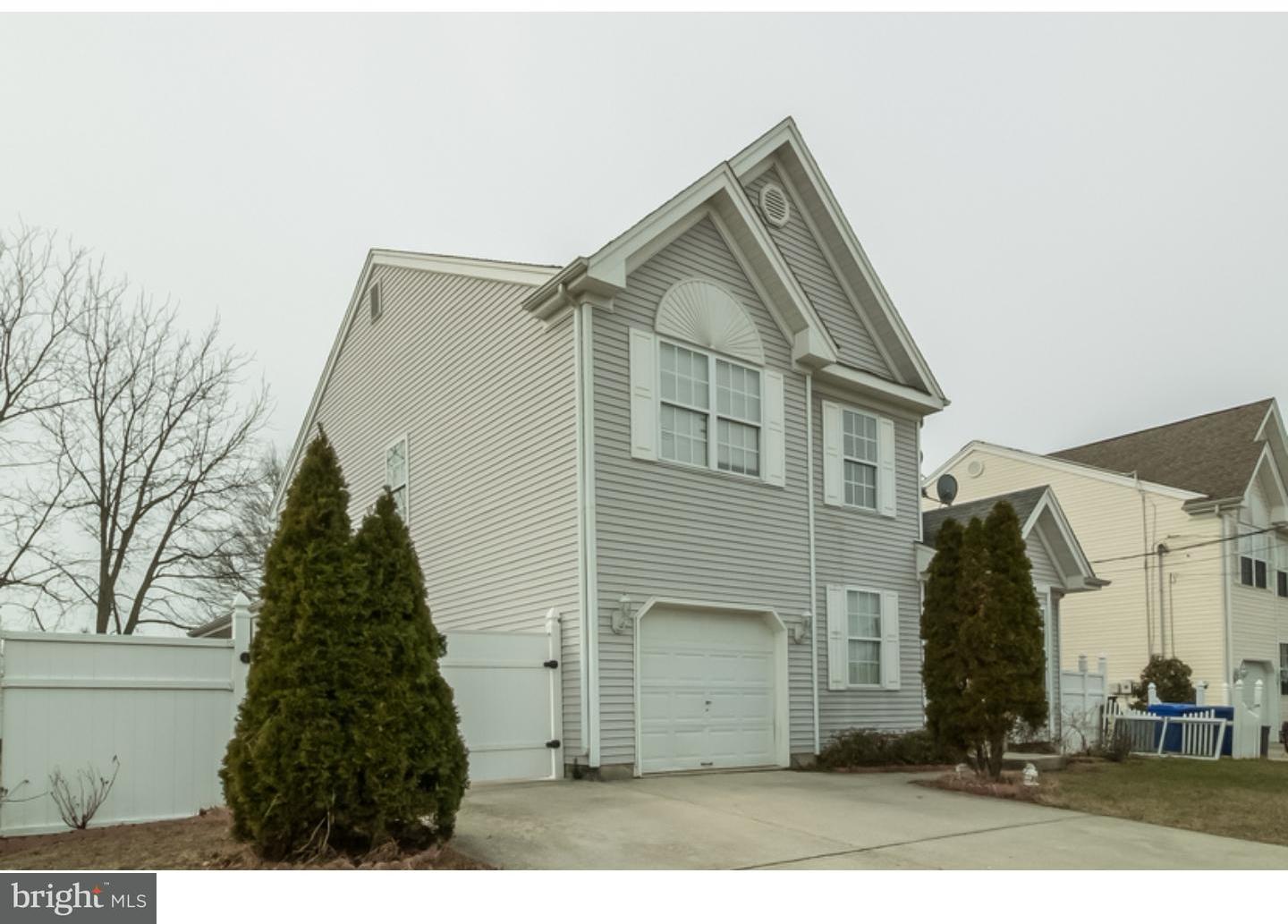 702 Stokes Street Riverside, NJ 08075 - Photo 3 of 25