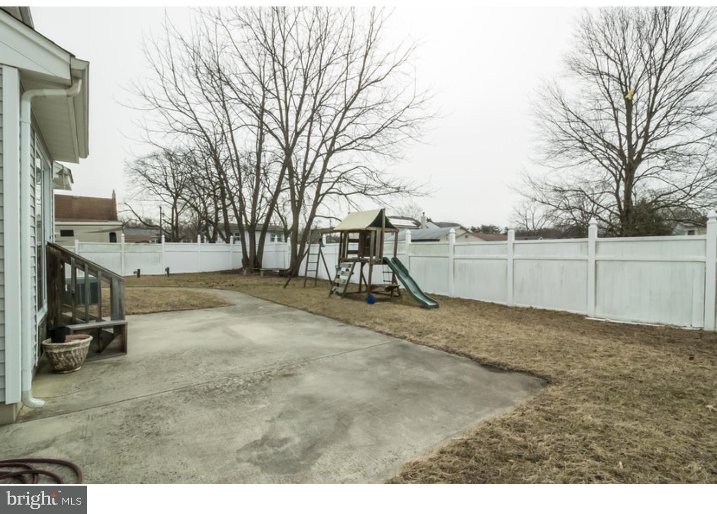702 Stokes Street Riverside, NJ 08075 - Photo 4 of 25