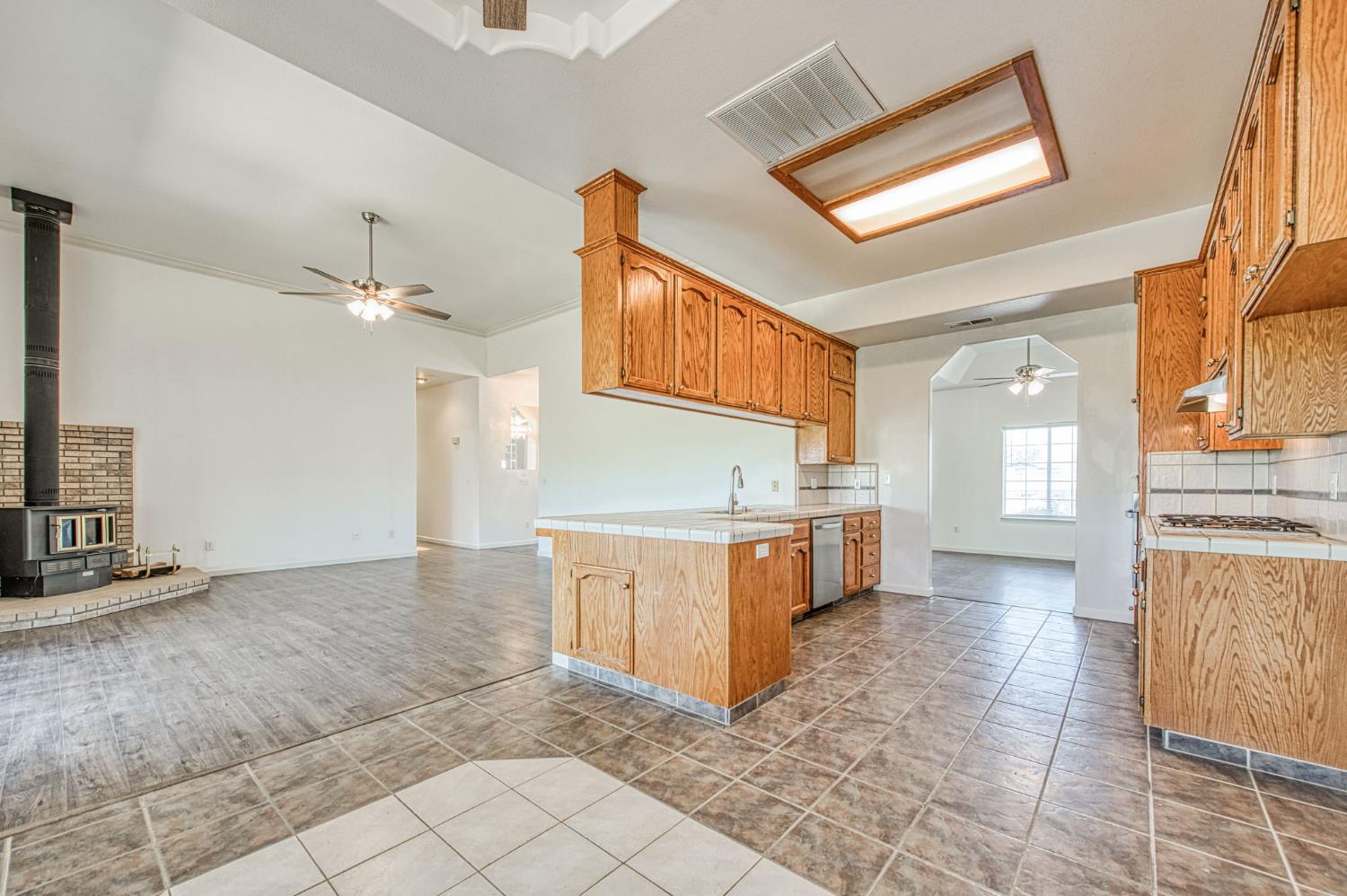 16601 La Canada Road Madera, CA 93636 - Photo 15 of 37